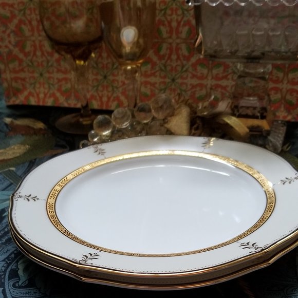 Noritake 2 Buckingham Gold Accent Salad Plates - Picture 2 of 6